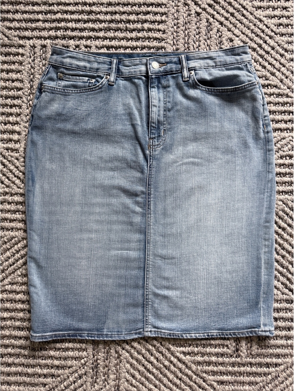 Ralph Lauren Curvy Stretch Denim Mid Rise Indigo Haze Pencil Skirt  Size 12